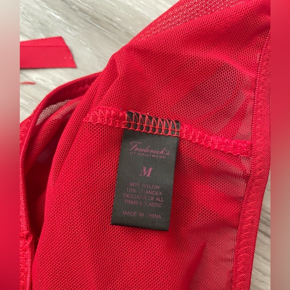 Frederick's of Hollywood Red Lace Corset Set with matching panties Medium - Picture 9 of 14